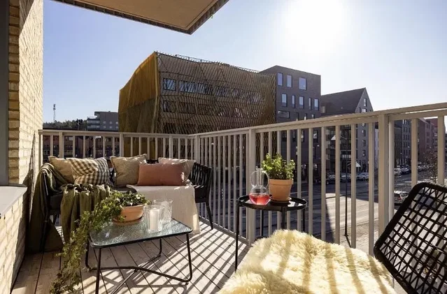 Balkon; pogled, prirodna svjetlost