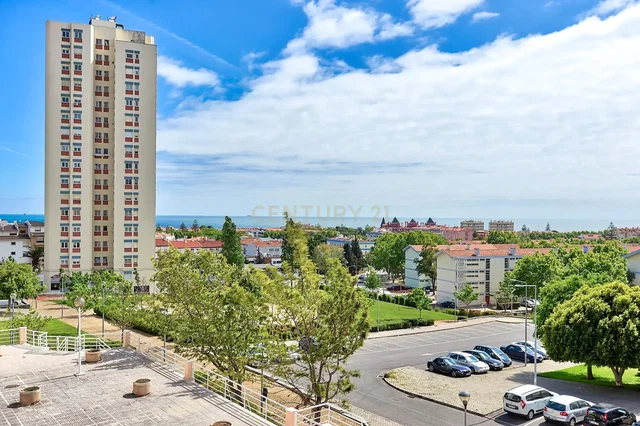 Maison et environs; vue, lumière naturelle