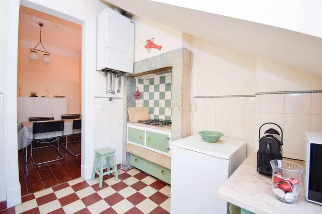 Cuisine; carrelage, électroménager