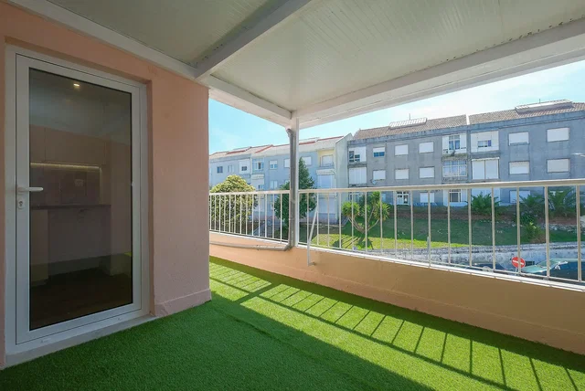 Balkon; prirodna svjetlost, pogled