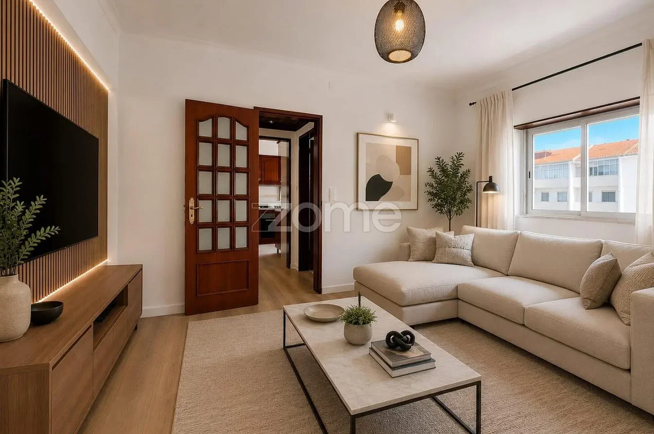 Living room; natural light, modern style, wood floor