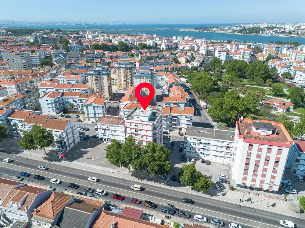 Kuća i okolina; pogled