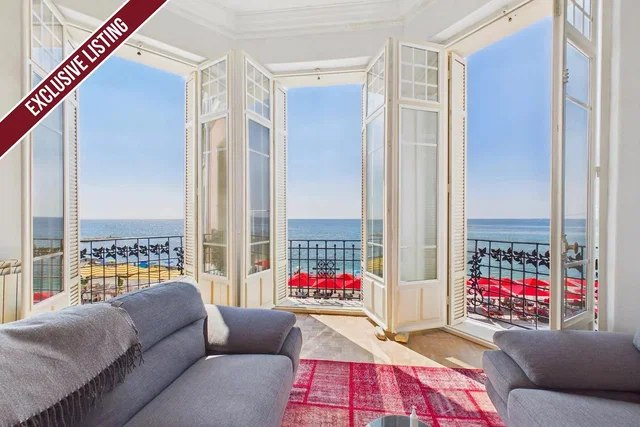 Living room; view, natural light