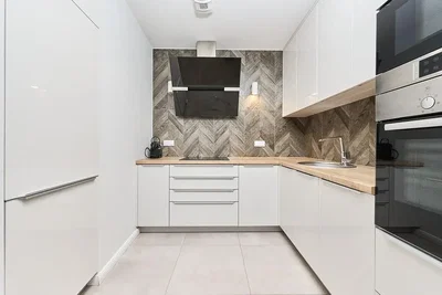 Cucina; elettrodomestici, ristrutturato, luce naturale
