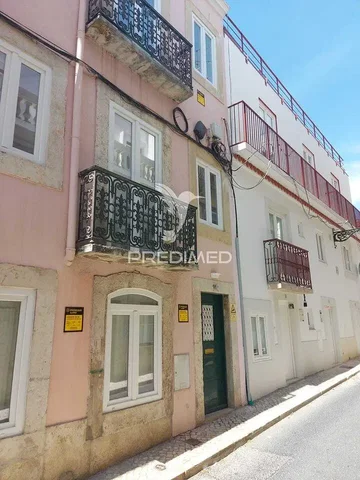 Casa y alrededores