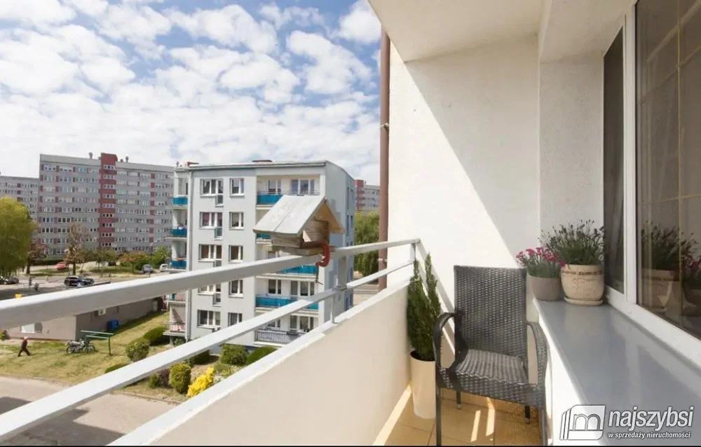 Balkon; výhled, přirozené světlo