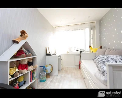 Dětský pokoj; přirozené světlo, moderní styl