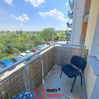 Балкон; поглед, природно светло, плочице