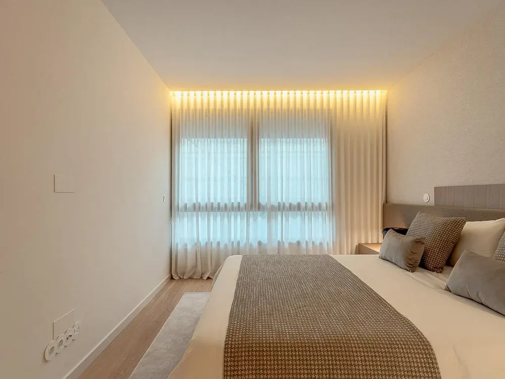 Chambre; lumière naturelle, style moderne, rénové