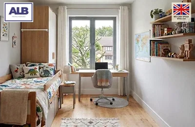 Spavaća soba; prirodno svjetlo, drveni pod, moderni stil
