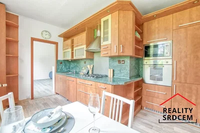 Kitchen; kitchen appliances, natural light