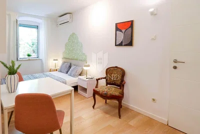 Camera da letto; luce naturale, stile moderno