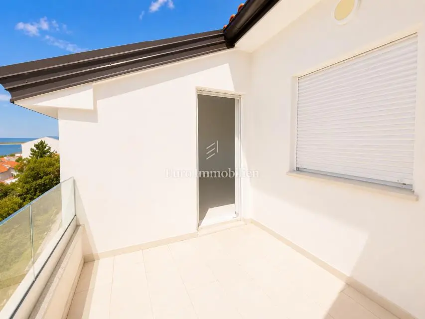 Balcon; vue, lumière naturelle