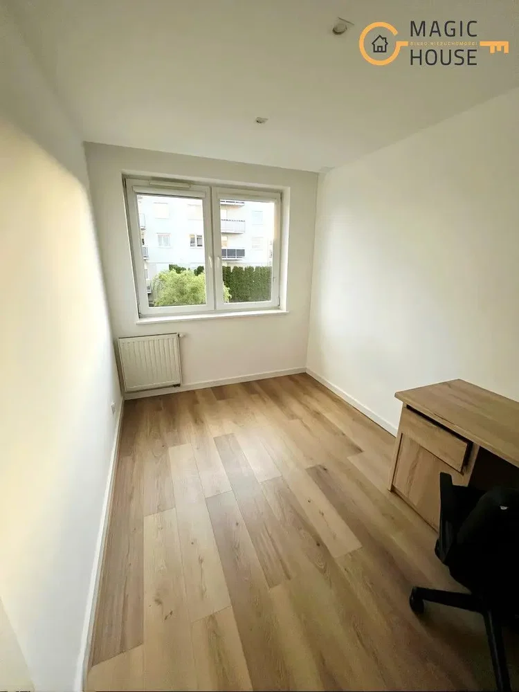 Chambre; parquet, lumière naturelle