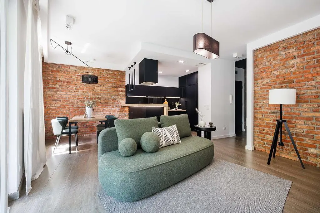 Wohnzimmer; tageslicht, moderner stil, holzboden
