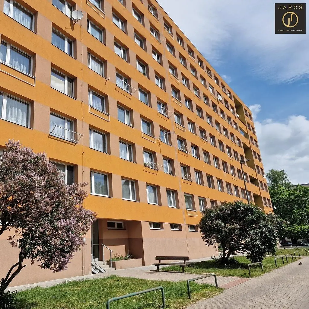 Casa e arredores