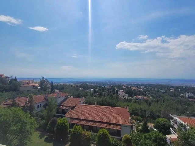 Kuća i okolina; pogled, prirodna svjetlost