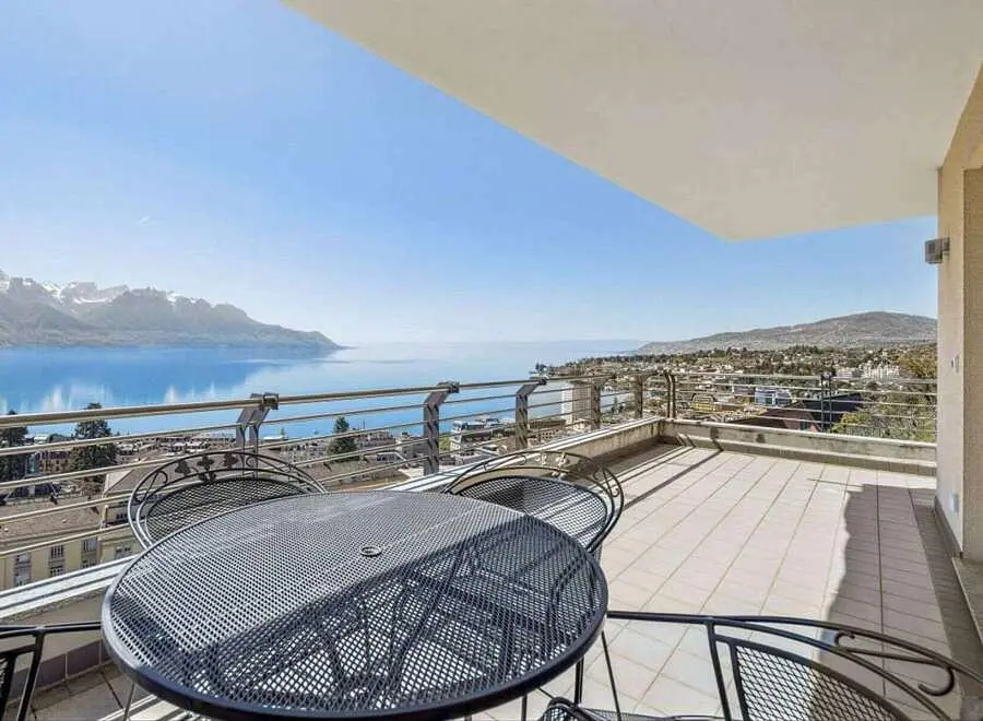 Terraço; vista, luz natural