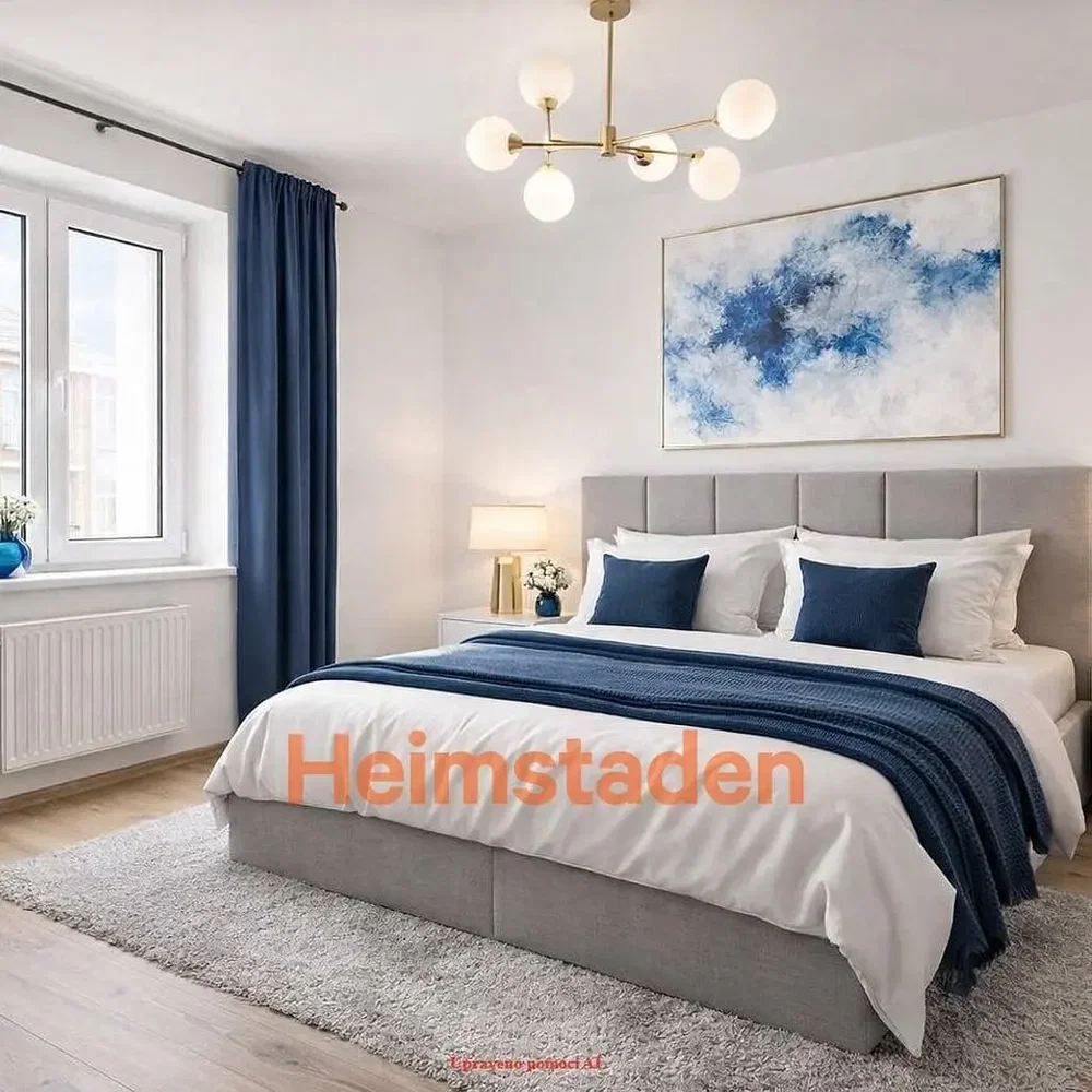 Bedroom; wood floor, natural light, modern style