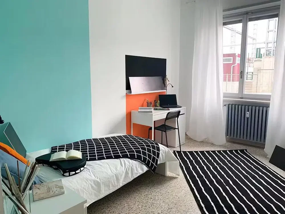 Bedroom; natural light, modern style