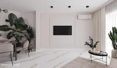 Oturma odası; doğal ışık, fayans zemin, modern stil