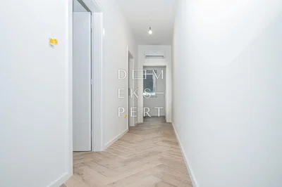 Altro; pavimento in legno, luce naturale, ristrutturato