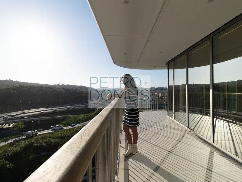 Balkon; manzara, doğal ışık