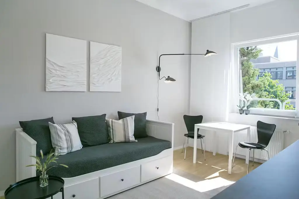Woonkamer; natuurlijk licht, moderne stijl