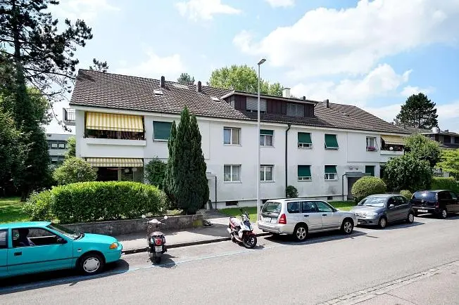 House and surroundings