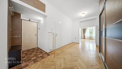 Cloakroom; wood floor, natural light