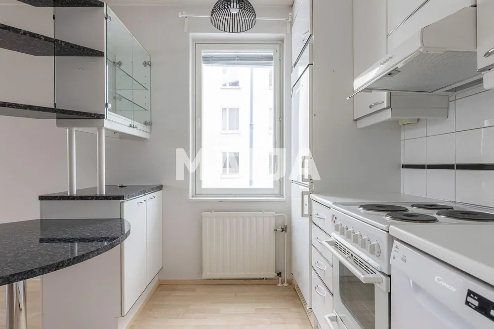 Küche; küchengeräte, tageslicht, renoviert