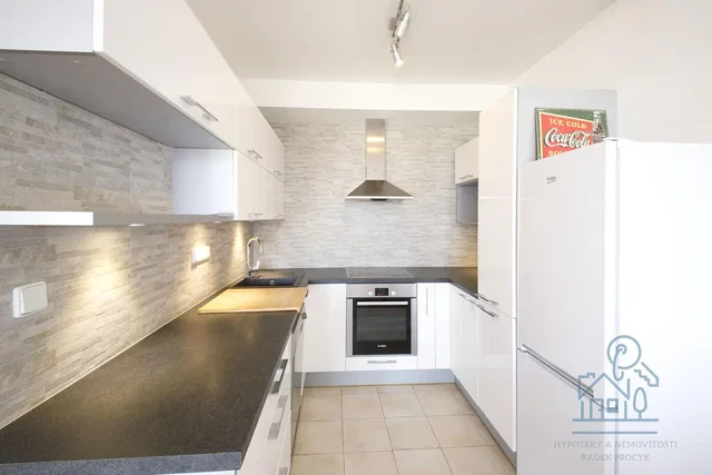Kitchen; kitchen appliances, natural light, renovated