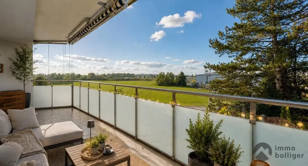 Balkon; razgled, naravna svetloba, sodoben slog