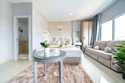 Living room; natural light, modern style