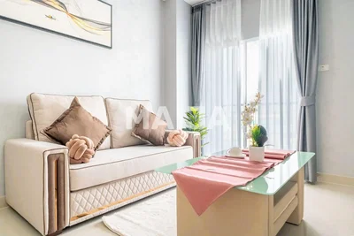 Soggiorno; luce naturale, stile moderno