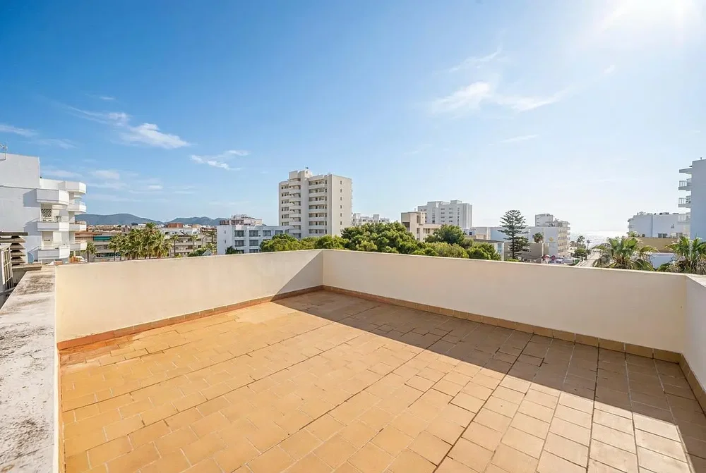 Terrasse; blick, fliesenboden, tageslicht