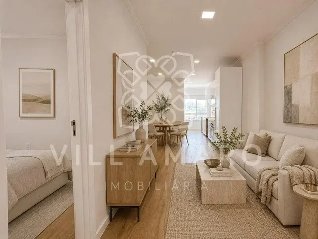 Woonkamer; natuurlijk licht, moderne stijl, houten vloer