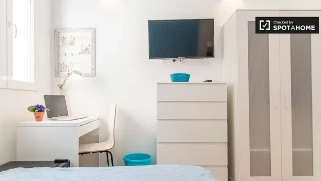 Quarto; luz natural, estilo moderno