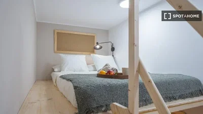 Schlafzimmer; tageslicht, holzboden, moderner stil