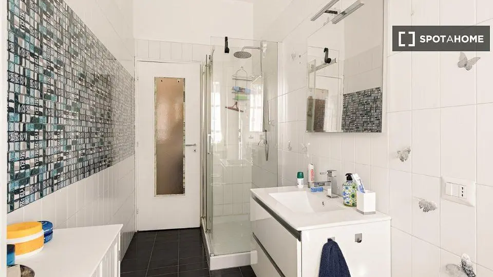 Bathroom; natural light, tile floor, renovated