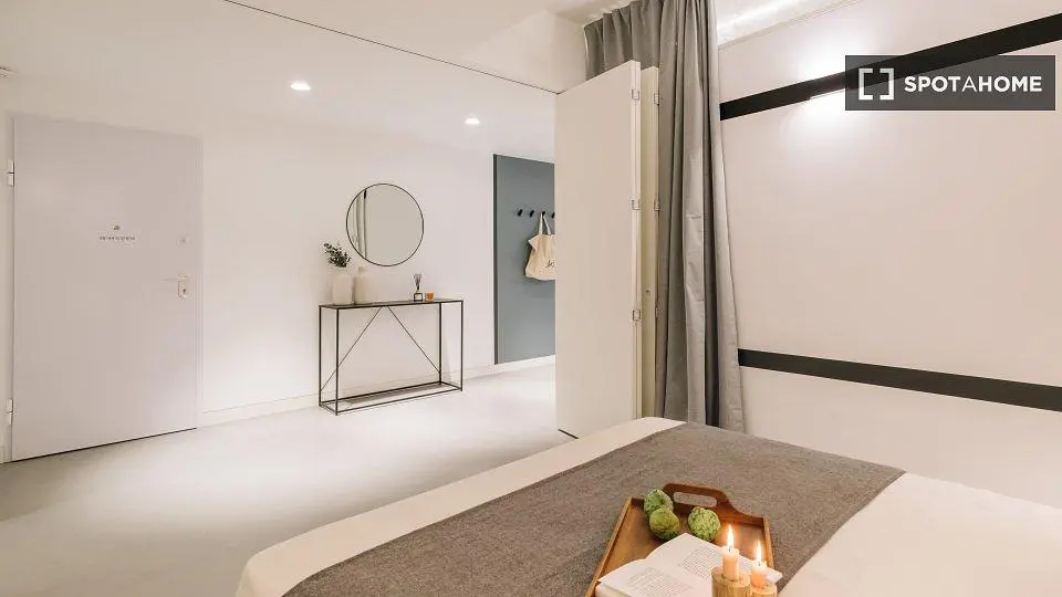 Schlafzimmer; tageslicht, moderner stil