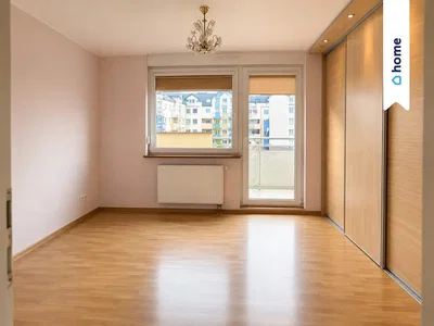Salon; parquet, lumière naturelle