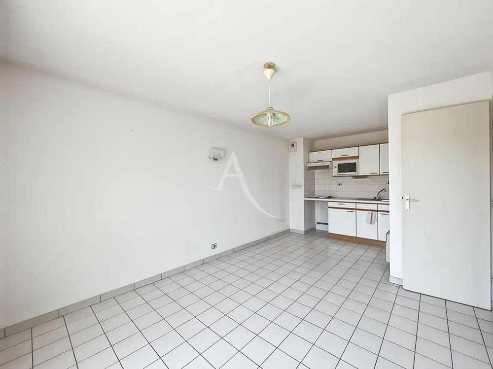 Cuisine; carrelage, électroménager