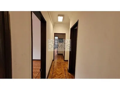 Otro; suelo de madera, suelo de baldosas