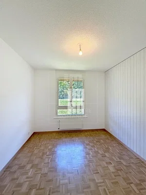 Chambre; parquet, lumière naturelle