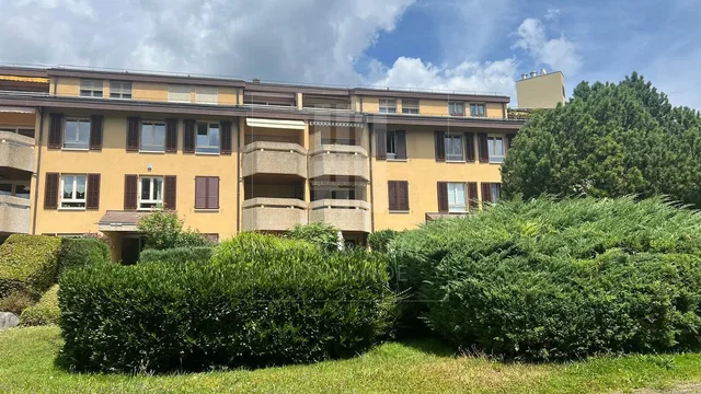Casa y alrededores