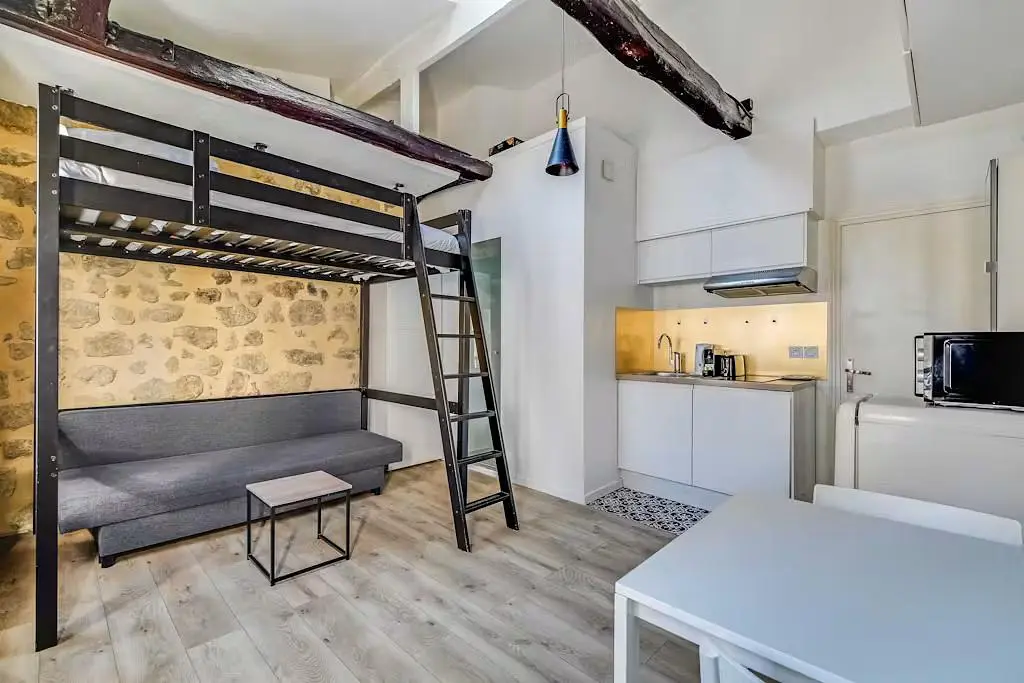 Sonstiges; küchengeräte, holzboden, tageslicht, moderner stil