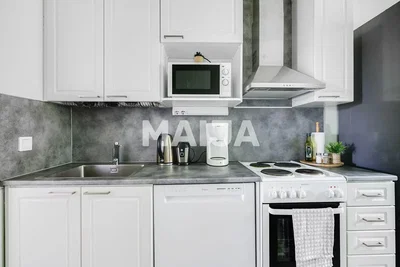 Keuken; keukenapparatuur, natuurlijk licht