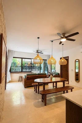 Soggiorno; luce naturale, stile rustico, pavimento in legno