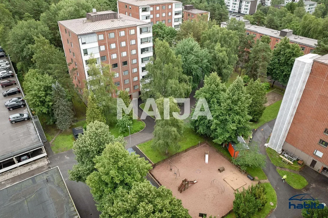 House and surroundings